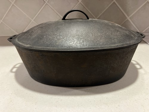 Antique wagner cast iron oval - cast,