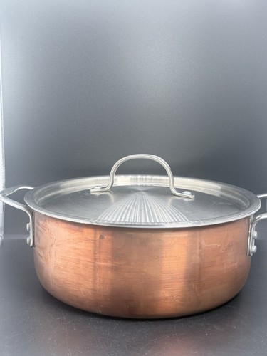 Calphalon stockpot - qt,