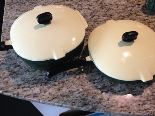 Vintage set enamel cast iron - -,